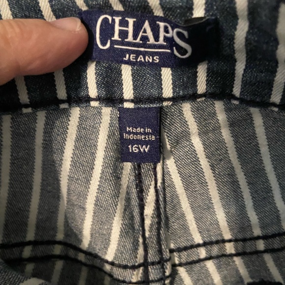 Plus size wide bottom crop pants - Picture 5 of 5